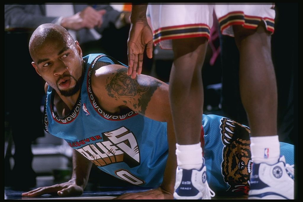 Serie 'Camisetas NBA': aroma a los años 90