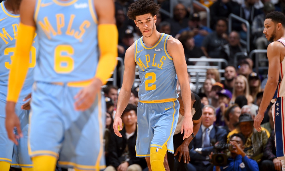 Serie 'Camisetas NBA': aroma a los años 90