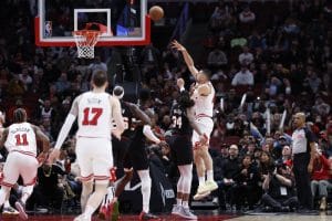 Vucevic anota ante los Blazers